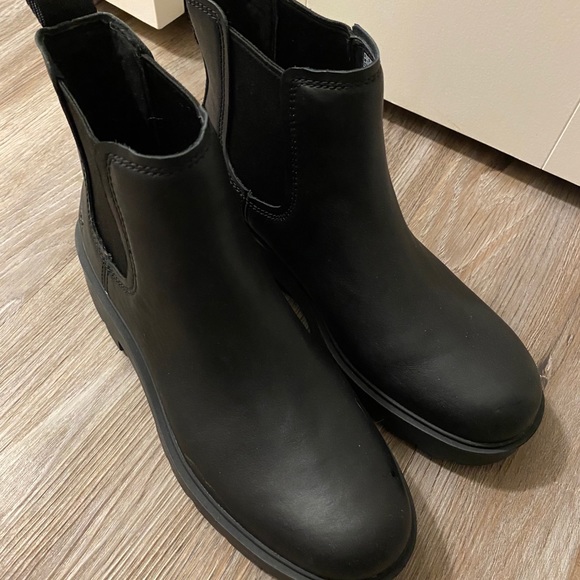 UGG Shoes - UGG MARKSTRUM BOOTS